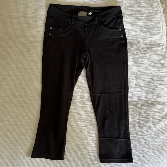 Athleta Cropped Leggings - Black Size Small - Picture 1 of 7